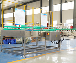 潤滑油灌裝機上桶平臺，自動供瓶機客戶現(xiàn)場視頻